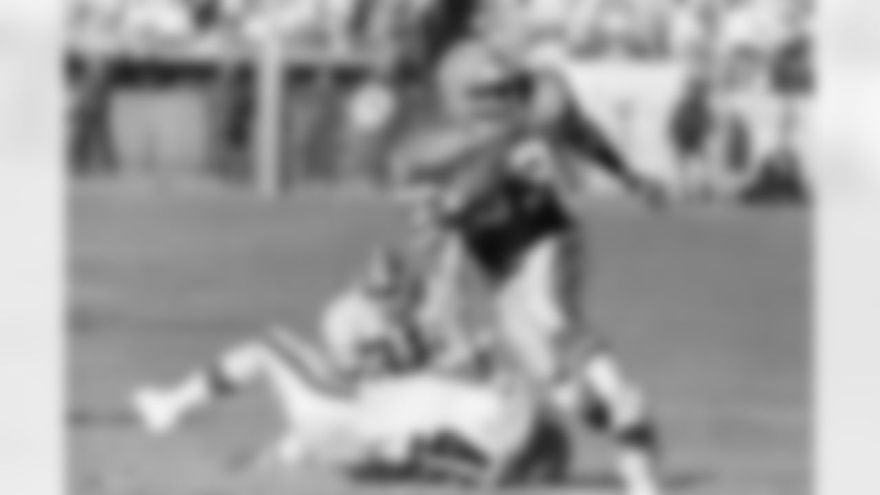 Sammy Winder breaks free in the 1989 AFC Championship - where the Broncos earned a bid to their third Super Bowl in four years.
