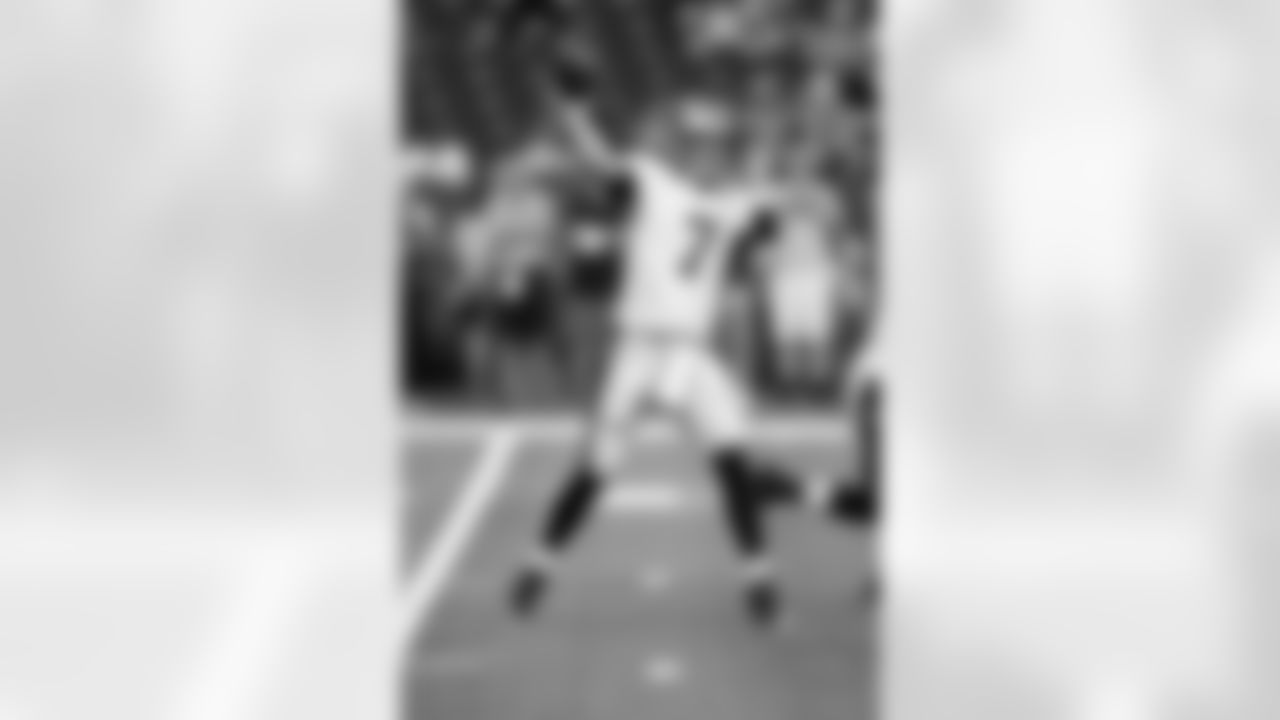 Saints quarterback Luke McCown, unrestricted free agent