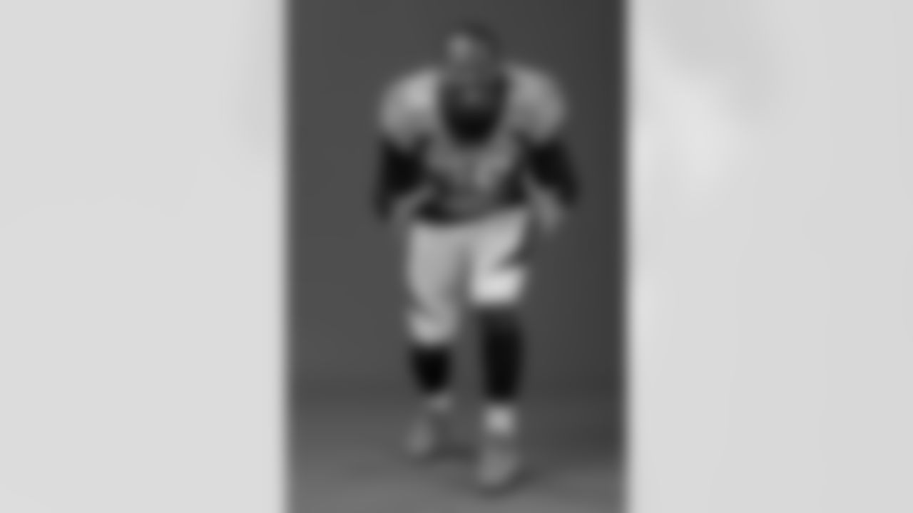 Von Miller poses for a portrait on media day on June 14, 2021. Photo by Gabriel Christus