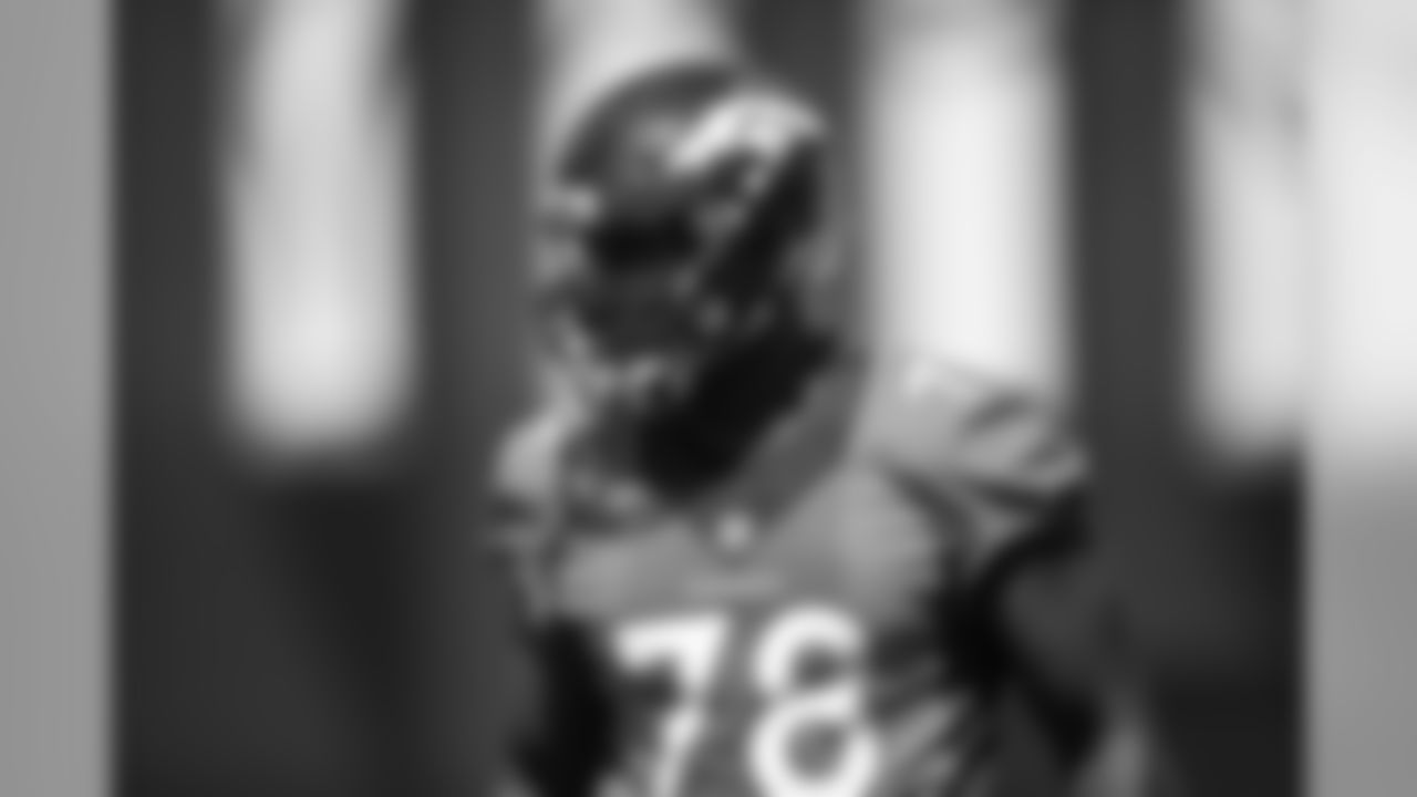 Demar Dotson during practice at UCHealth Training Center on August 13, 2020. (Photo by Ben Swanson)