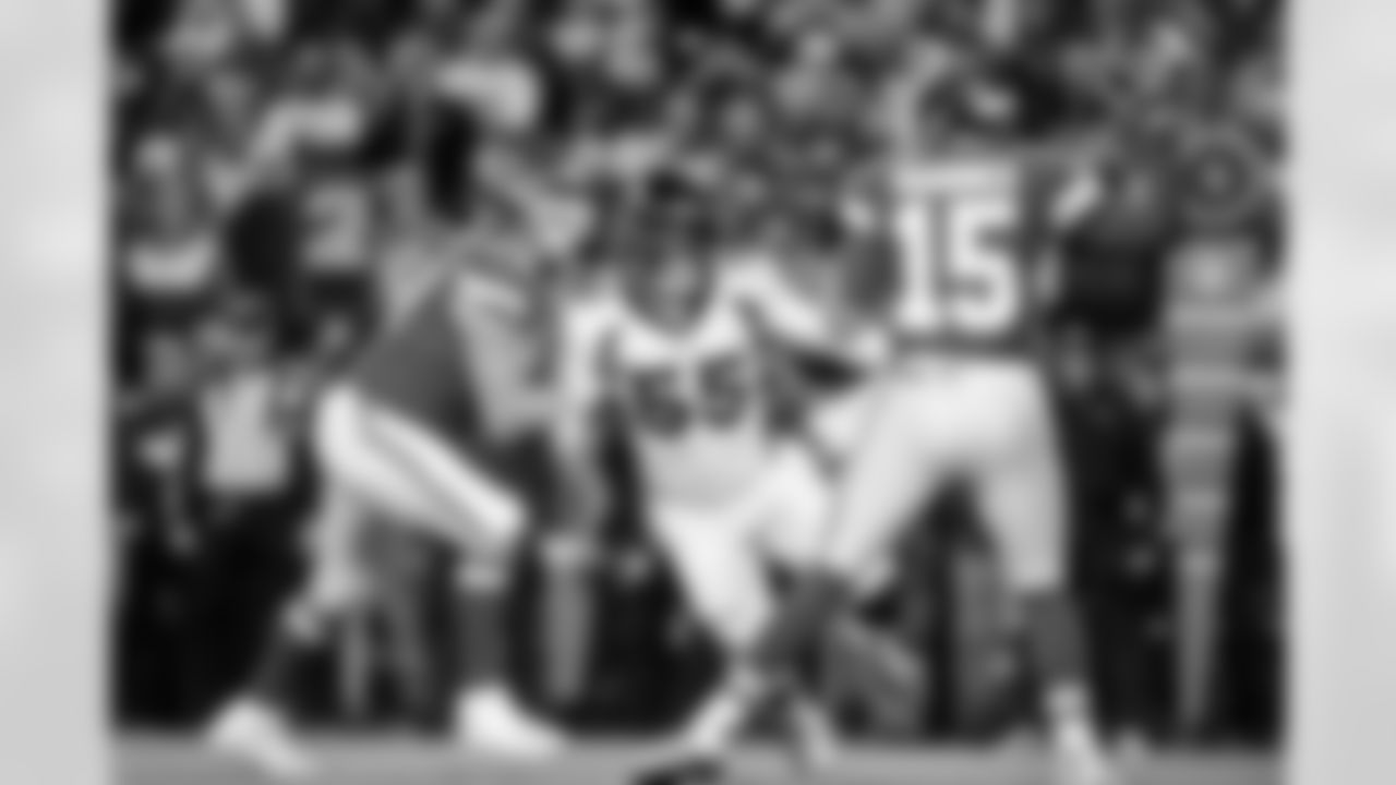 Bradley Chubb during the Broncos' Week 13 game against the Kansas City Chiefs at GEHA Field at Arrowhead Stadium in Kansas City, Missouri on December 5, 2021. (Photo by Joshua Gateley)