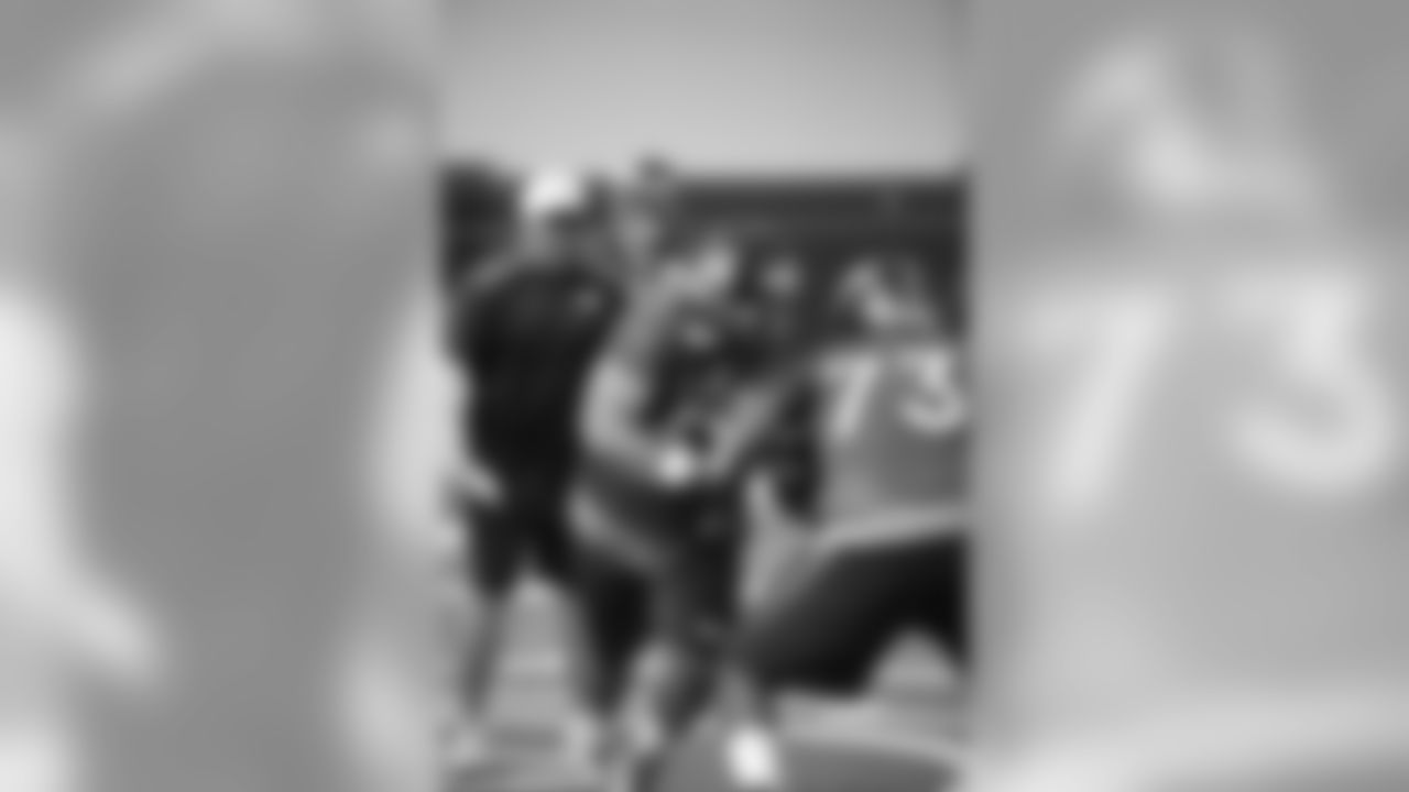 OLs Jon Halapio and Max Garcia