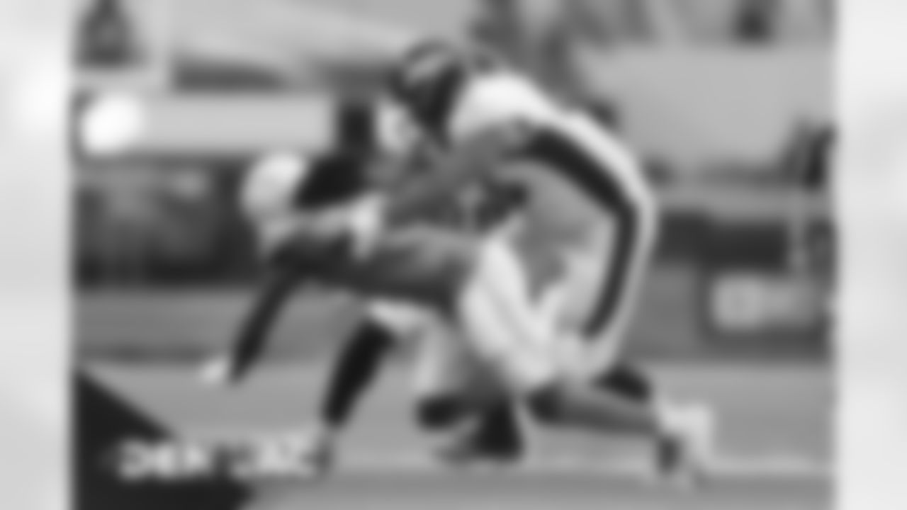Denver Broncos guard Dalton Risner (66) blocks for running back Royce Freeman (28) during the NFL game against the at SoFi Stadium in Inglewood, California, December 27, 2020.
Photo by Gabriel Christus