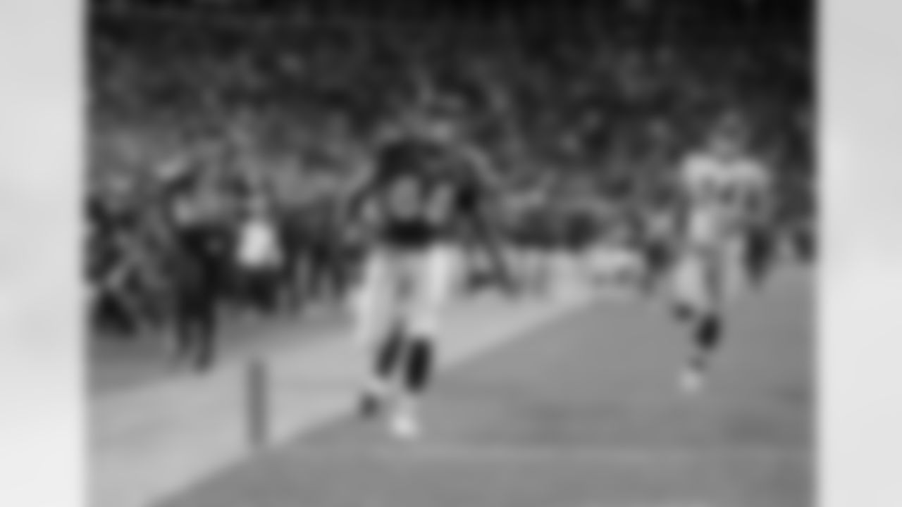 Demaryius Thomas breaks free on an 80-yard touchdown reception on the first play of overtime, giving the Broncos a 29-23 win over the Steelers in the 2011 AFC Wild Card Round playoffs.