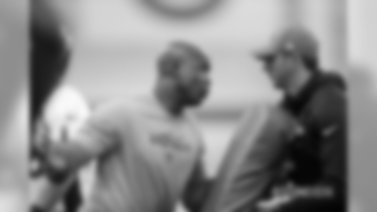 Pass Rush Consultant (and former outside linebacker) DeMarcus Ware during practice at UCHealth Training Center in Centennial, CO, November 23, 2018.
Photo by Gabriel Christus