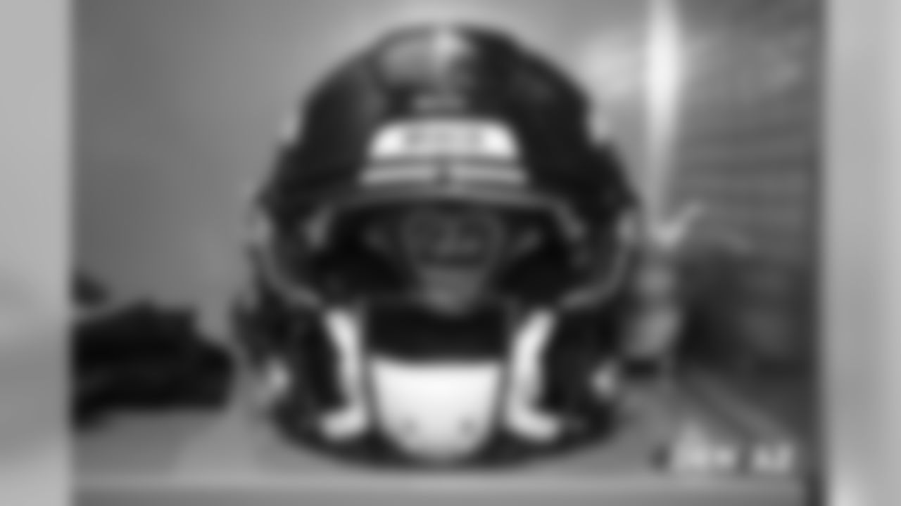 Demaryius Thomas' helmet in the locker room pregame before the Broncos' Week 7 game against the Arizona Cardinals at State Farm Stadium on October 18, 2018.