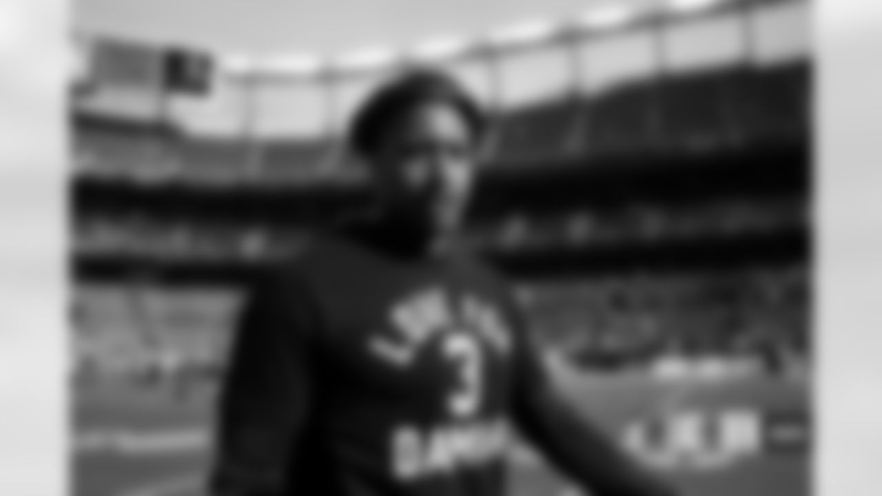 before the Broncos' Week 18 game against the Los Angeles Chargers at Empower Field at Mile High in Denver, Colorado on January 8, 2023. Photo by Ben Swanson