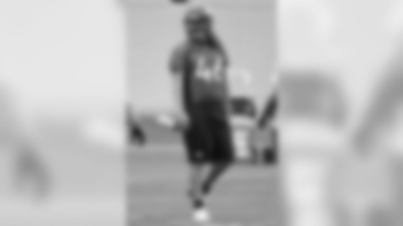 LS Aaron Brewer