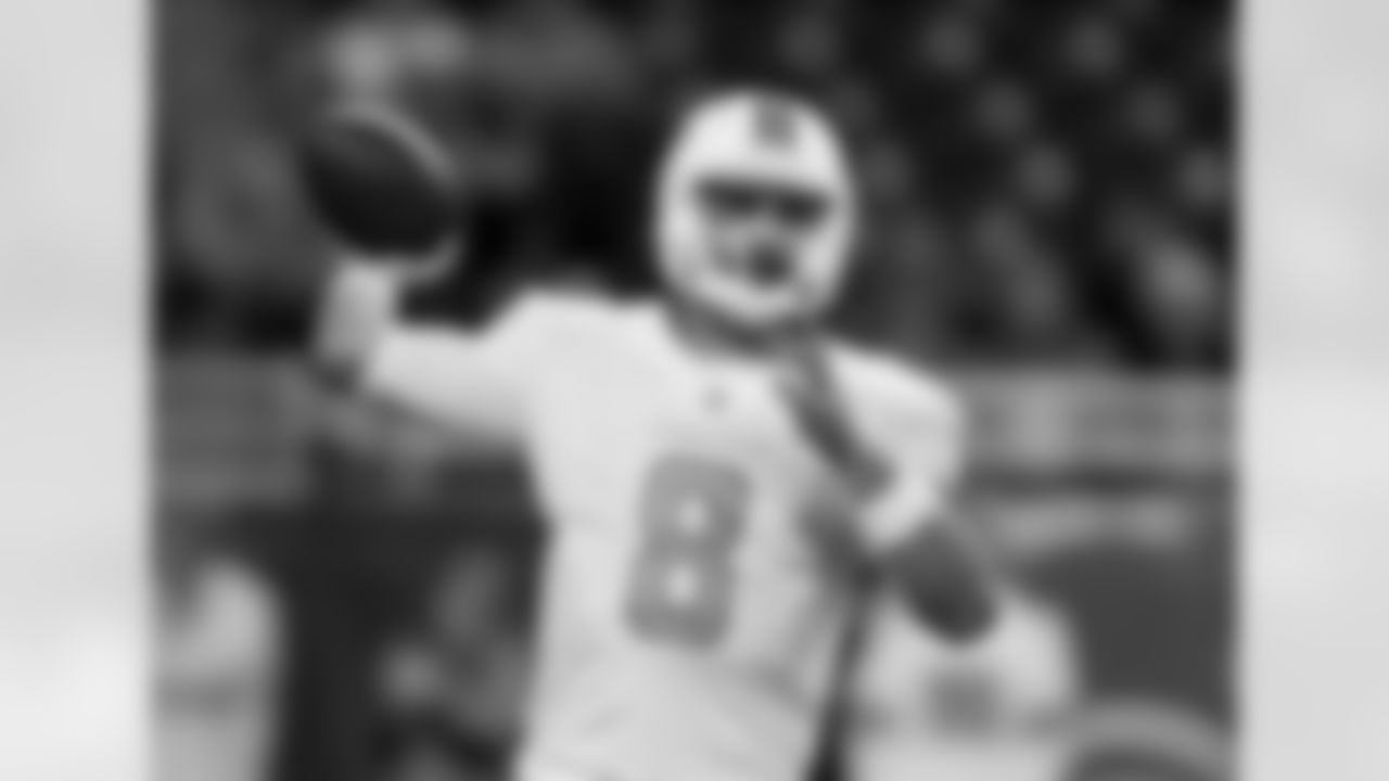 Dolphins quarterback Matt Moore, unrestricted free agent