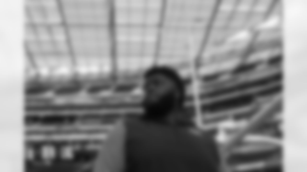 D.J. Jones before the Denver Broncos' Week 6 game against the Los Angeles Chargers at SoFi Stadium in Inglewood, California on October 17, 2022. (Photo by Ben Swanson)