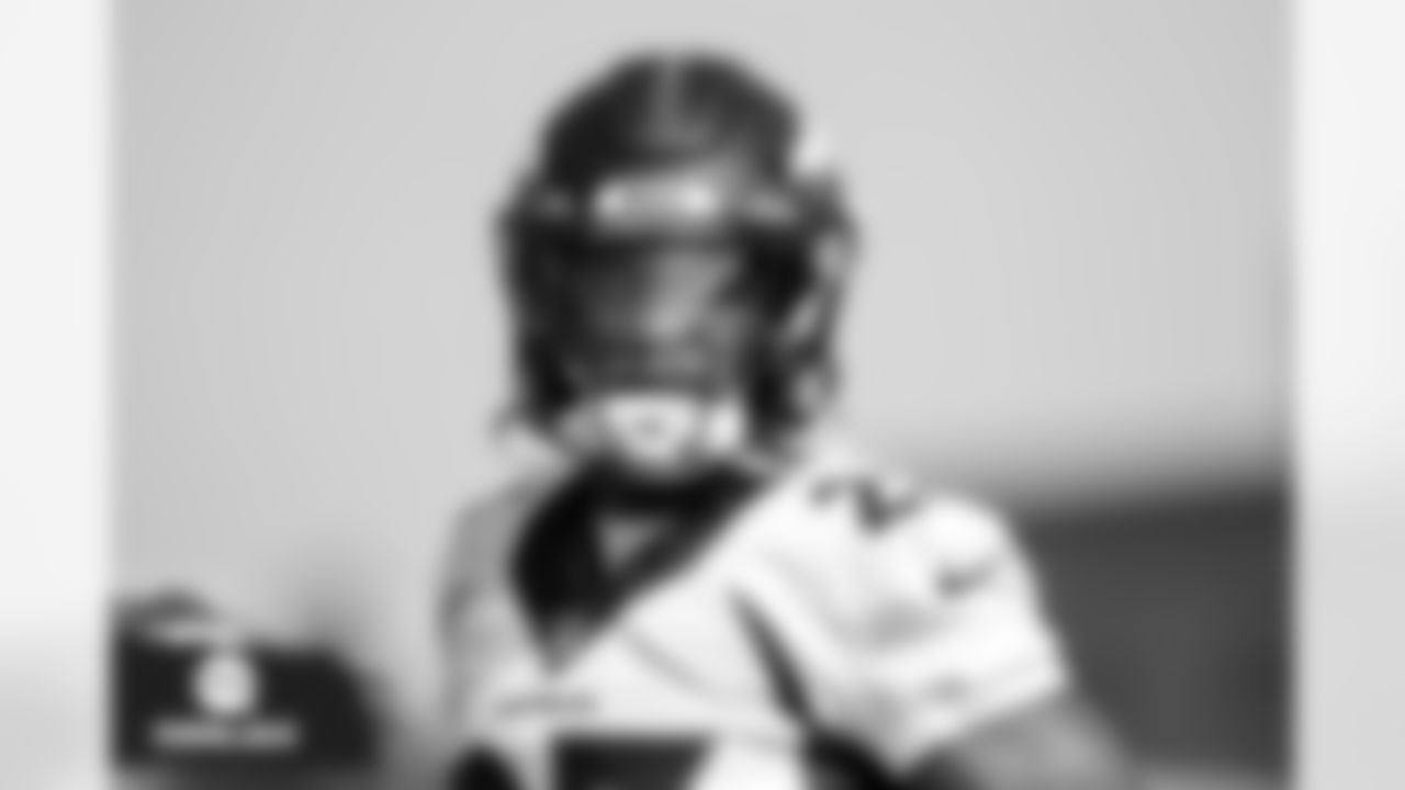 Kyle Fuller during practice at UCHealth Training Center in Englewood, Colorado on September 17, 2021. (Photo by Ben Swanson)