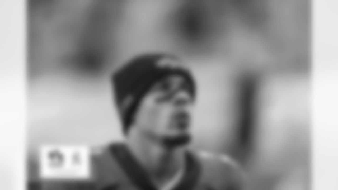Justin Simmons wears Salute to Service gear on the sideline during the NFL game against the Miami Dolphins at Empower Field at Mile High in Denver, Colorado, November 22, 2020.
Photo by Gabriel Christus
