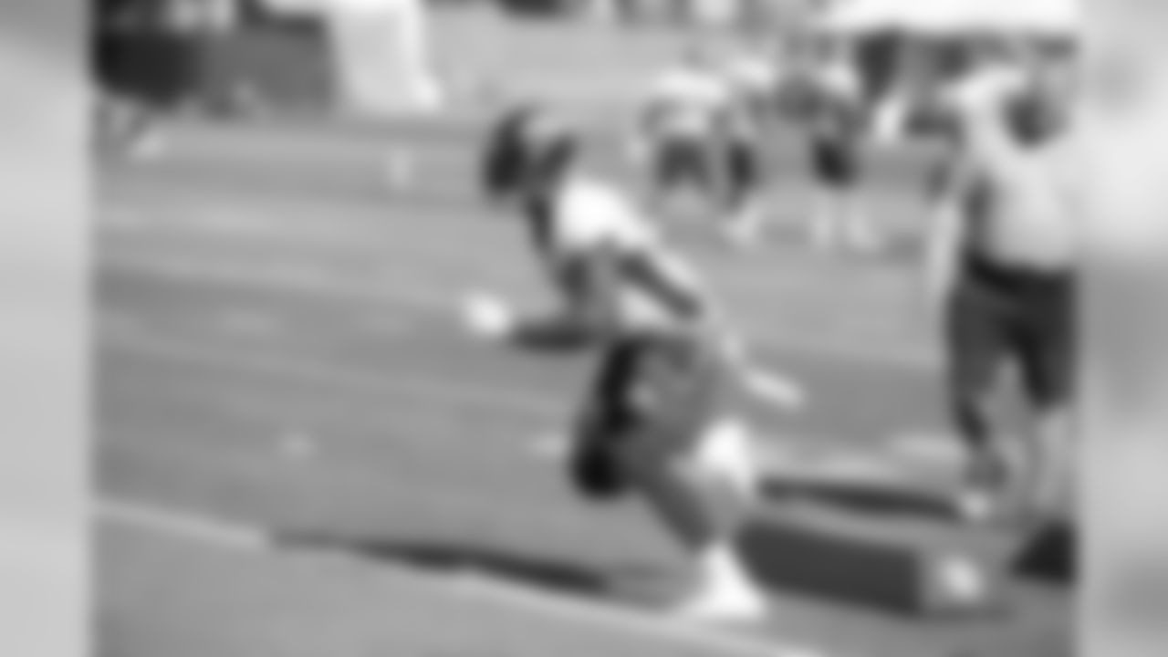 LB Von Miller