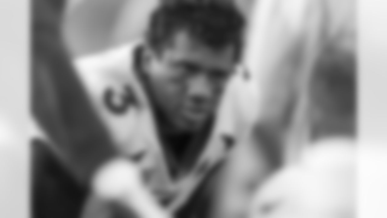 Denver Broncos quarterback Russell Wilson (3) talks to the offensive line during the NFL game against the Tennessee Titans on Sunday, November 13, 2022 at Nissan Stadium in Nashville, Tennessee.
Photo by Gabriel Christus / Denver Broncos