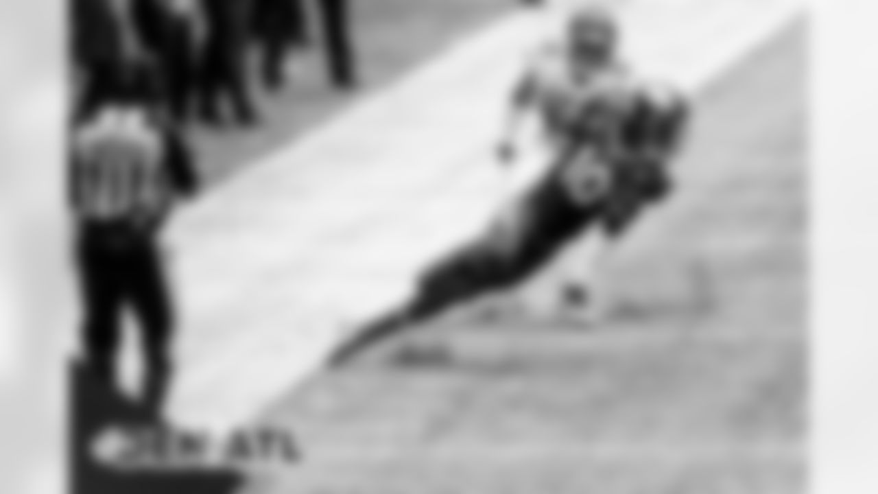 Jerry Jeudy makes a tackle during the NFL game against the Atlanta Falcons at Mercedes-Benz Stadium in Atlanta, Georgia, November 08, 2020.
Photo by Drew Dinwiddie