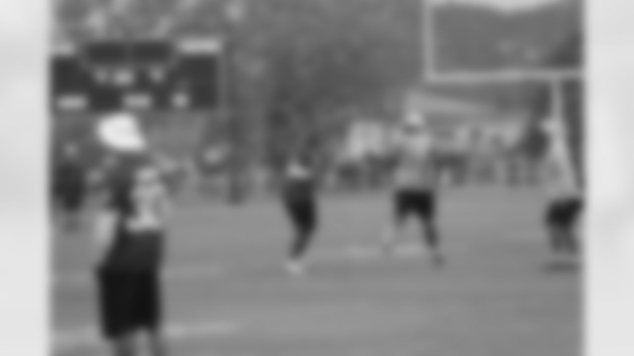 Bailey covers Andre Johnson.