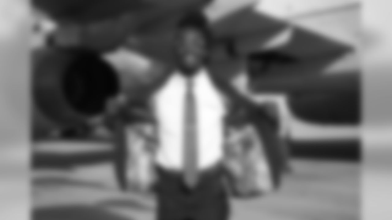 Davontae Harris at Signature Flight Support in Denver, Colorado, November 16, 2019.
Photo by Gabriel Christus