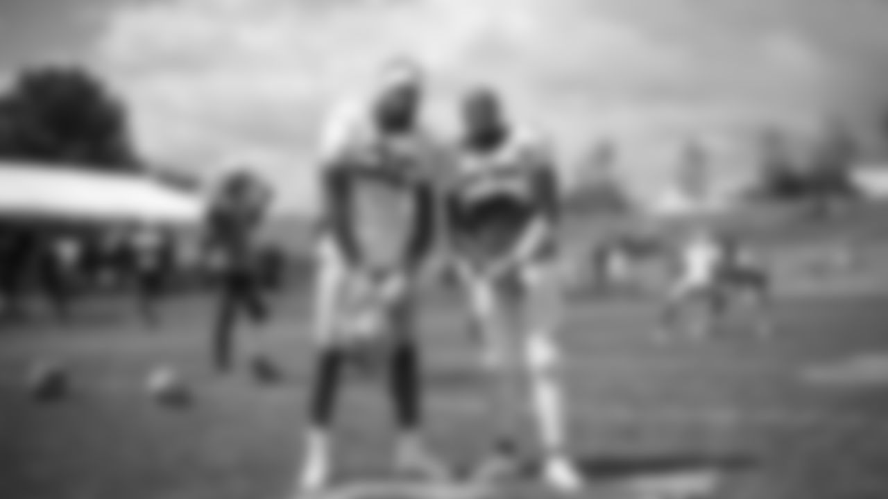 Chris Harris Jr. poses for a photo with San Francisco 49ers cornerback Richard Sherman (25) at a joint practice with the San Francisco 49ers on the 20th day of training camp on August 17, 2019.