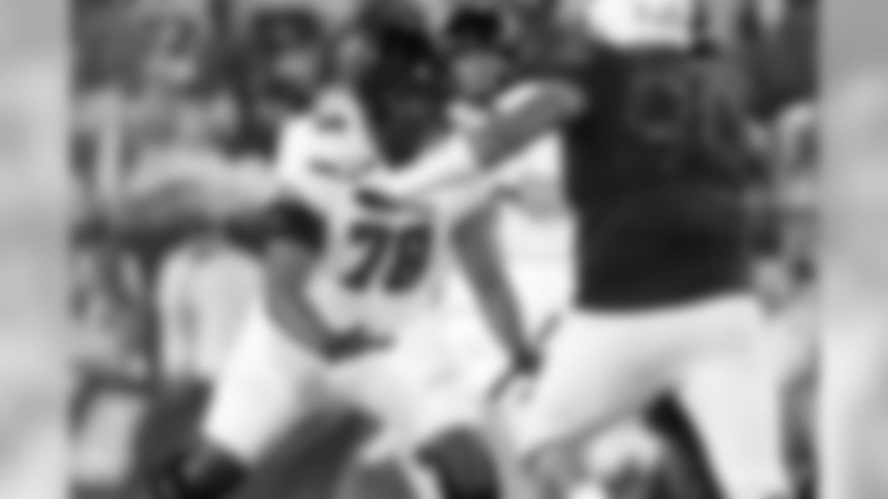 Mocked to Denver in the third round by Walter Football
NFL.com prospect profile: "… Big 12 coaches named him honorable mention All-Big 12 his senior season, as he started 10 games at right tackle after missing the first two due to an upper-body injury suffered during the summer." (AP Photo/Ralph Freso)