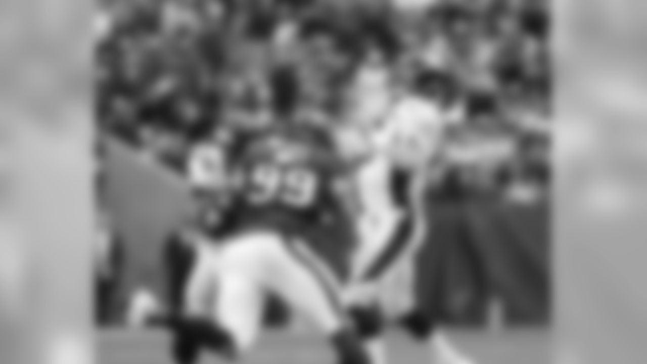Manning Throws His 51st TD Pass