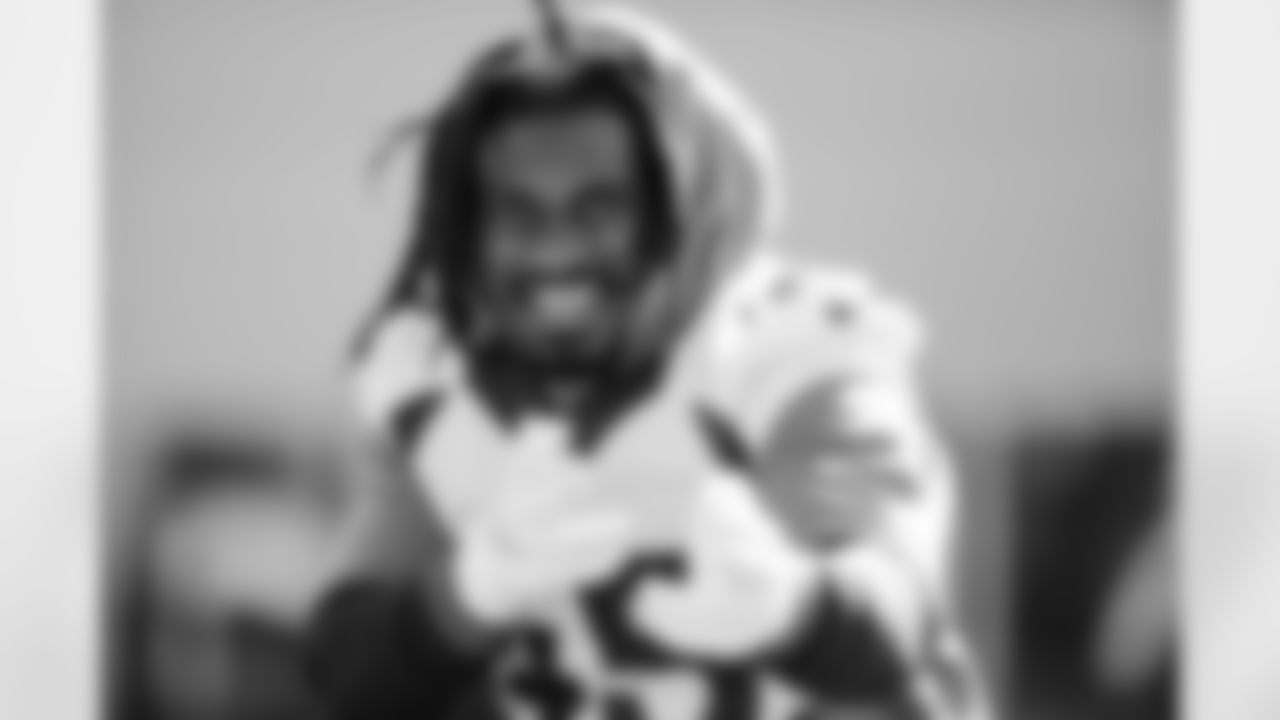 Alexander Johnson during the ninth day of OTA practices at UCHealth Training Center on June 9, 2021. (Photo by Ben Swanson)