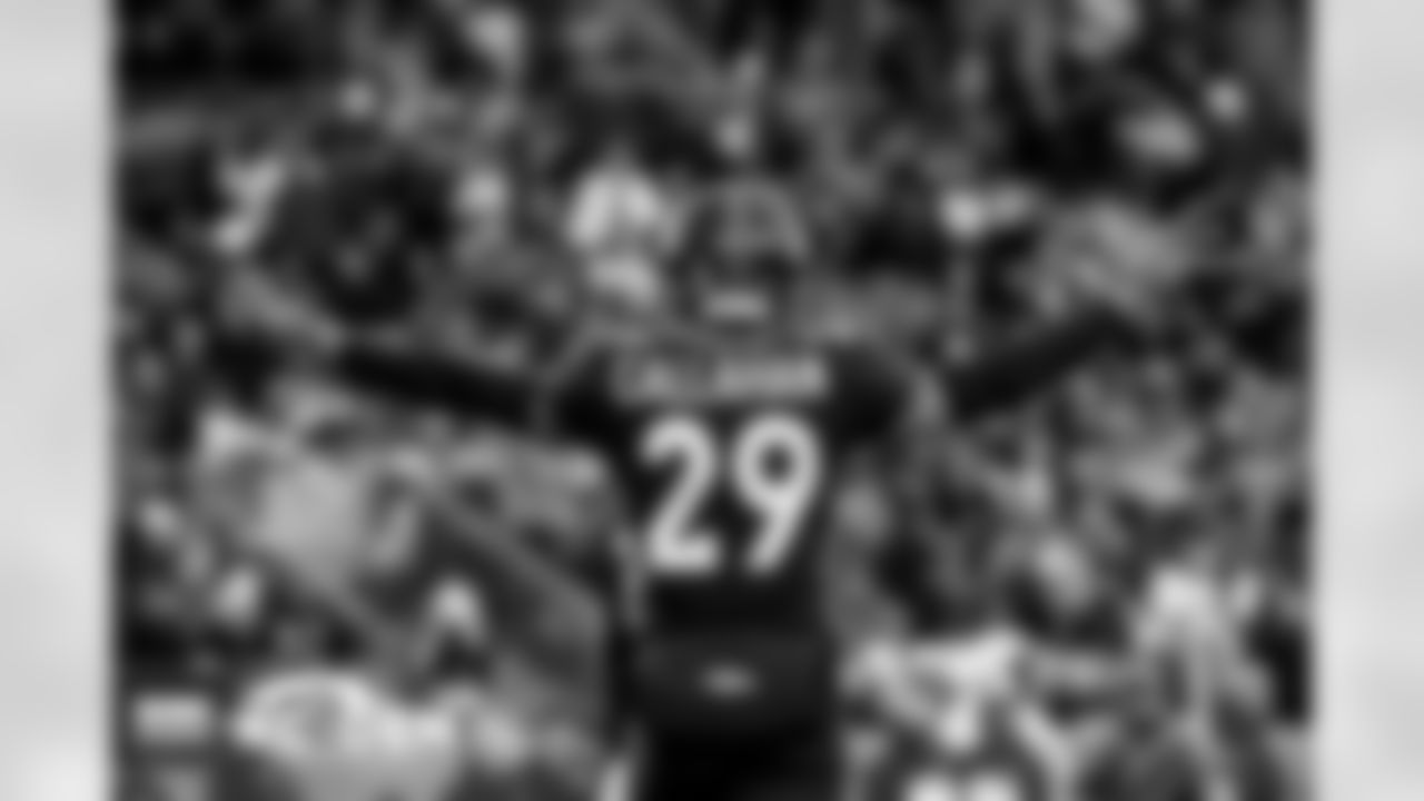 Bryce Callahan during the Broncos' Week 18 game against the Kansas City Chiefs at Empower Field at Mile High in Denver, Colorado on January 8, 2022. (Photo by Sam Weaver)