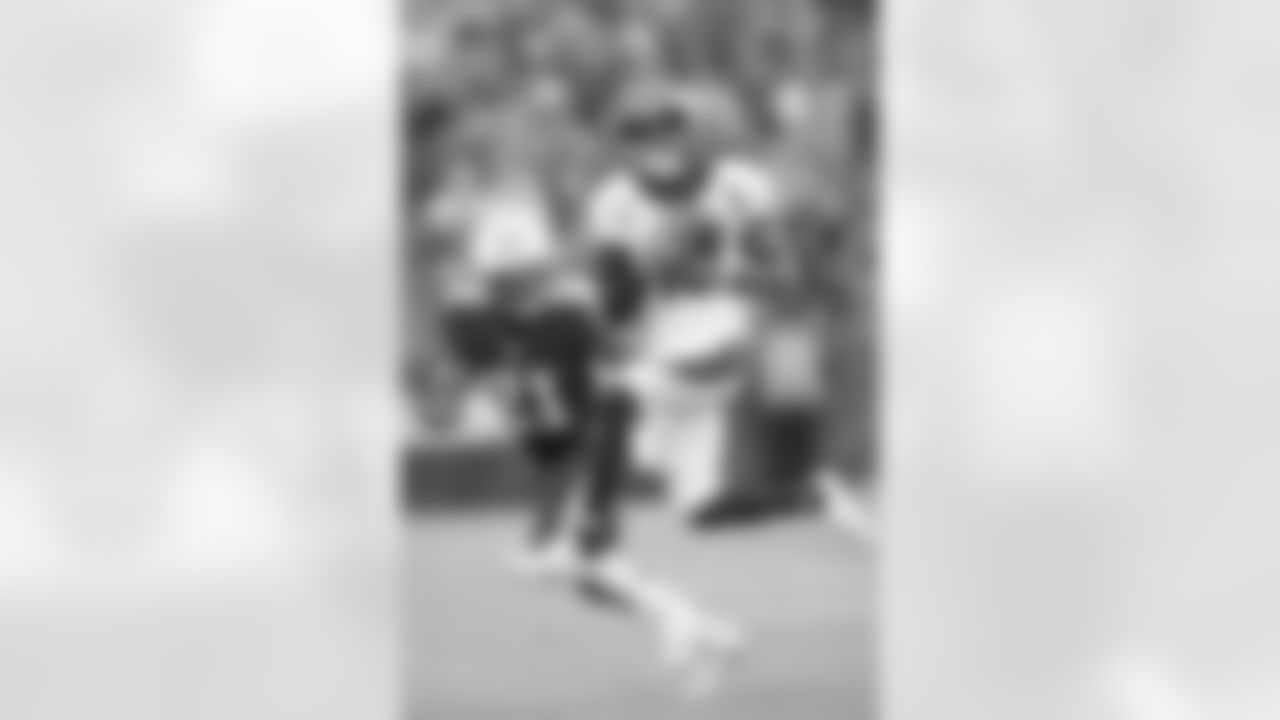 Player of the game:
Emmanuel Sanders and Demaryius Thomas share the honors this week as they combined for 21 catches, 226 receiving yards and a touchdown.