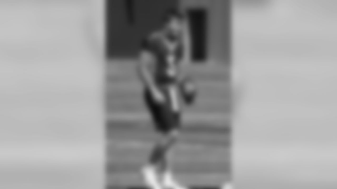 Drew Lock during a workout with other early reports at UCHealth Training Center on July 29, 2020. (Photo by Ben Swanson)