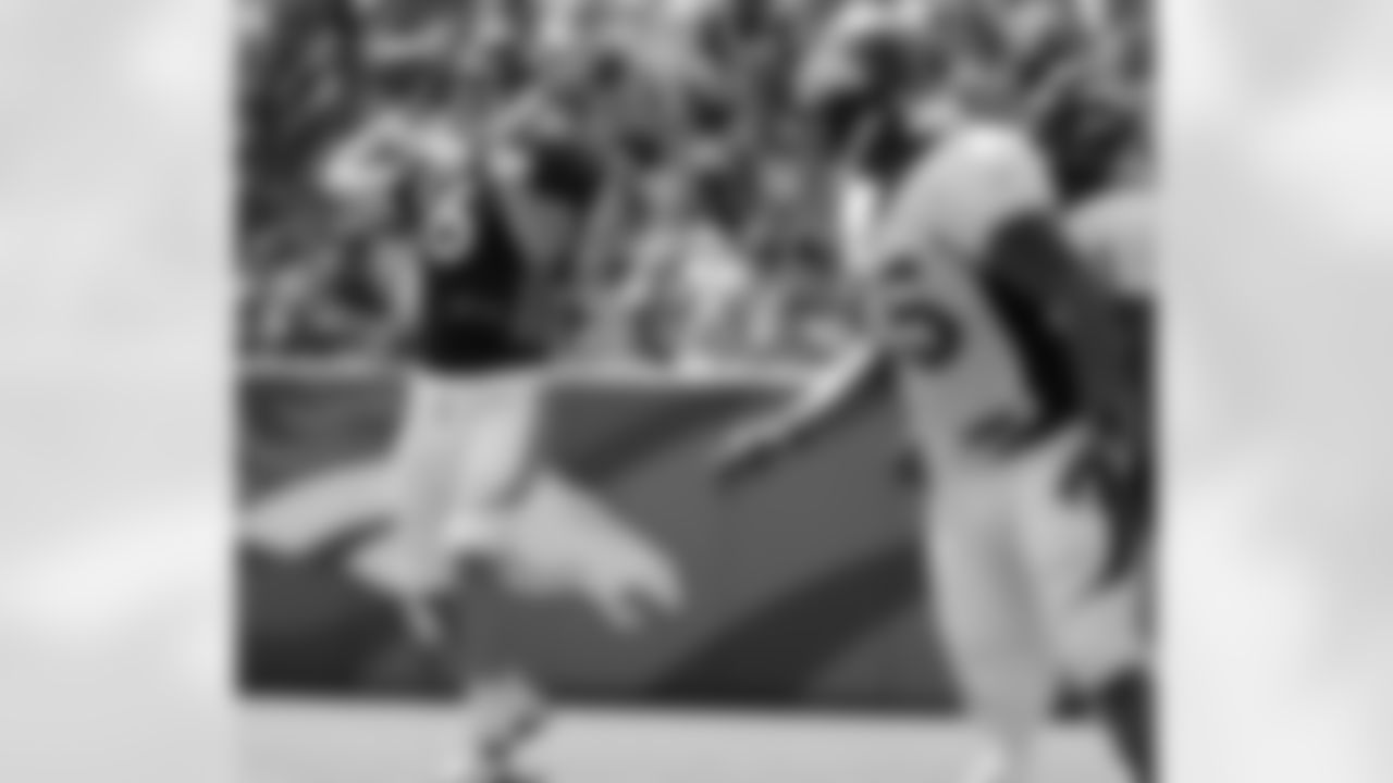 QB Brock Osweiler targets RB Lance Ball.
