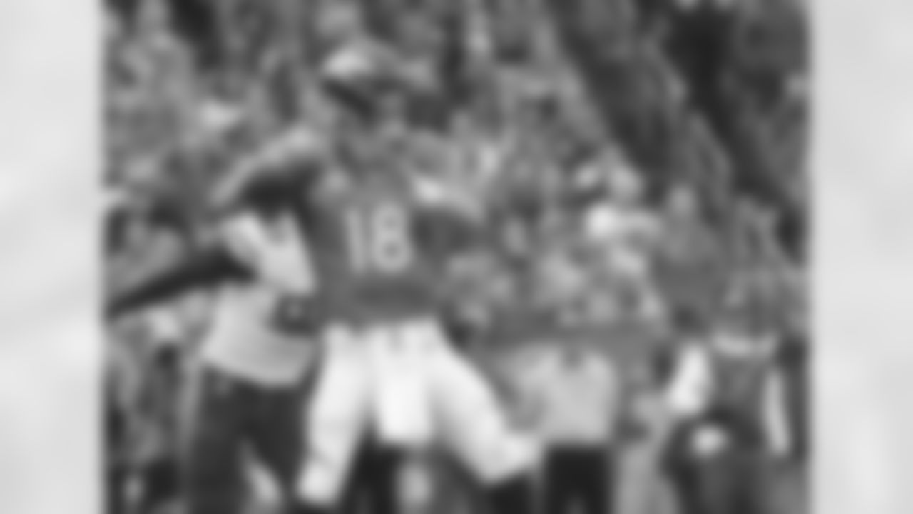 Peyton Manning, the only five-time Most Valuable Player in NFL history (2003-04, '08-09, '13), played 18 seasons with Indianapolis (1998-2011) and Denver (2012-15). He was elected to the Pro Football Hall of Fame and the Broncos Ring of Fame in 2021. Manning helped lead the Broncos to two Super Bowl appearances during his four years with the team, including a victory in Super Bowl 50.