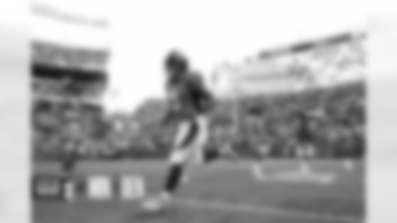 Russell Wilson during the Broncos' preseason Week 3 game against the Minnesota Vikings at Empower Field at Mile High in Denver, Colorado on August 27, 2022. (Photo by Gabriel Christus)