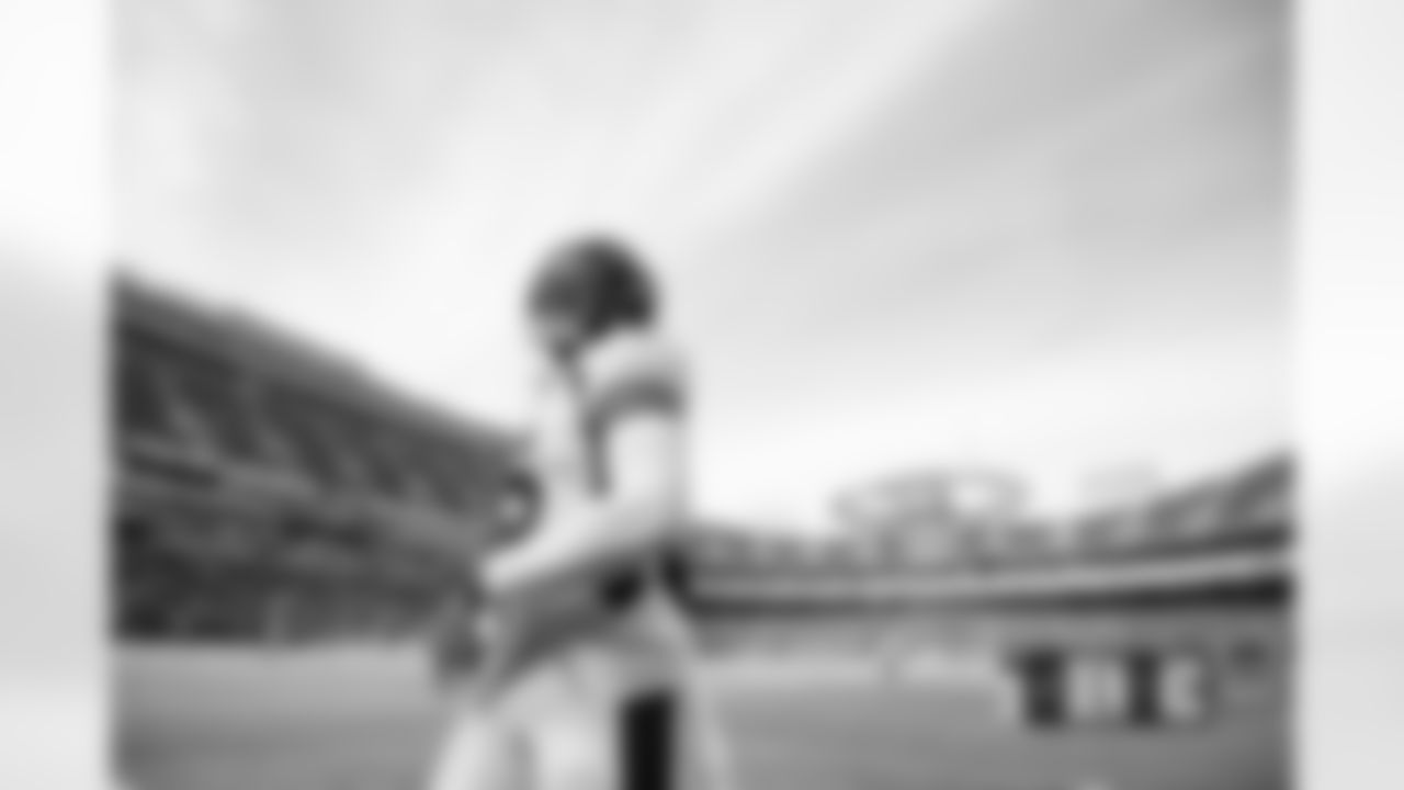 Jalen Virgil before the Broncos' Week 17 game against the Kansas City Chiefs at GEHA Field at Arrowhead Stadium in Kansas City, Missouri on January 1, 2023. Photo by Joshua Gateley