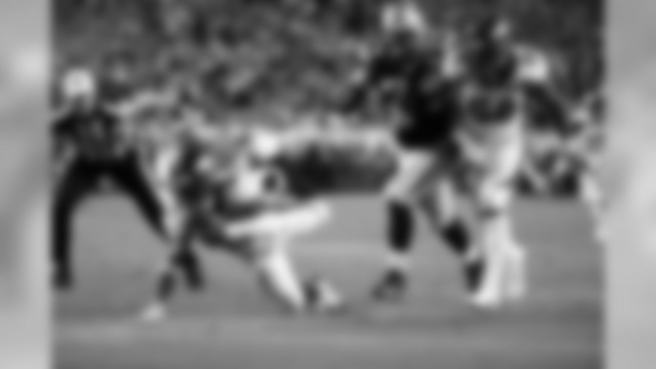 Super Bowl 50: Broncos 24, Panthers 10