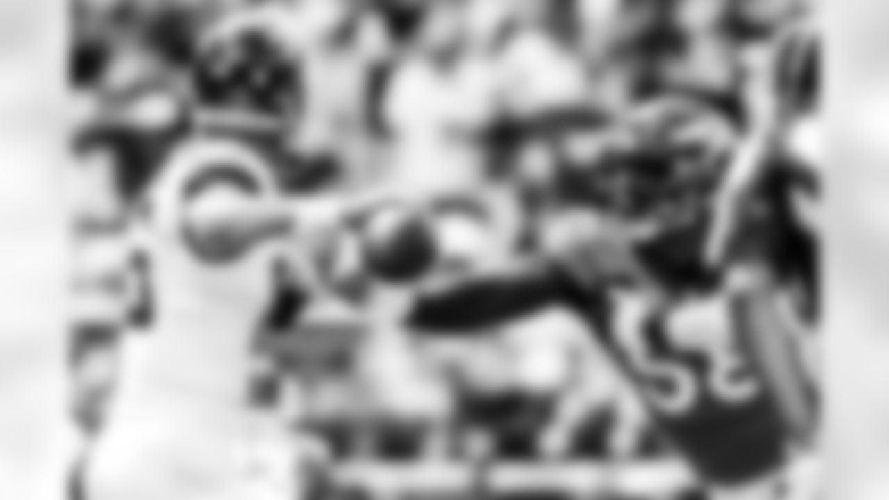 Denver Broncos linebacker Von Miller (58) pressures Jacksonville Jaguars quarterback Trevor Lawrence (16) during the NFL Game against the Jacksonville Jaguars on Sunday, September 19, 2021 at TIAA Bank Field in Jacksonville, Florida.
Photo by Gabriel Christus