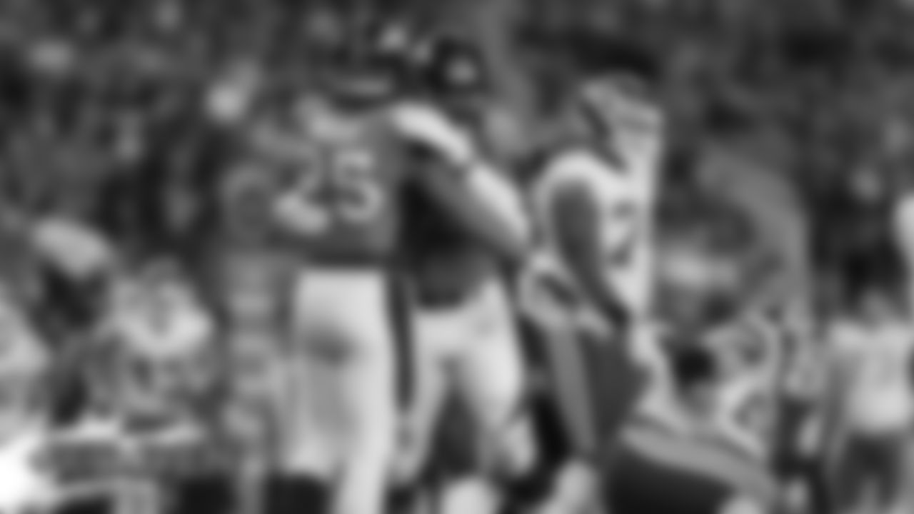 During the Broncos' game against the Kansas City Chiefs at Empower Field at Mile High on October 17, 2019. (Photo by Gabriel Christus)