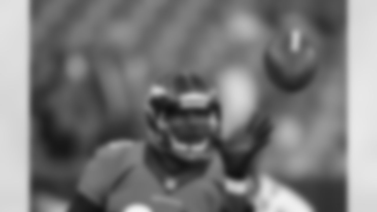 TE Julius Thomas