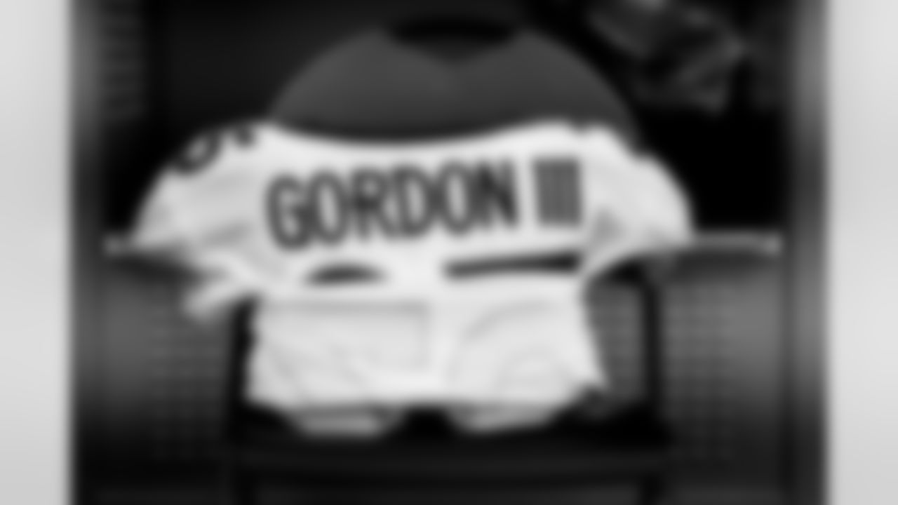 Melvin Gordon III's jersey in the locker room before the Broncos' Week 7 game against the Cleveland Browns at FirstEnergy Stadium in Cleveland, Ohio on October 21, 2021. (Photo by Joe Abdellah)
