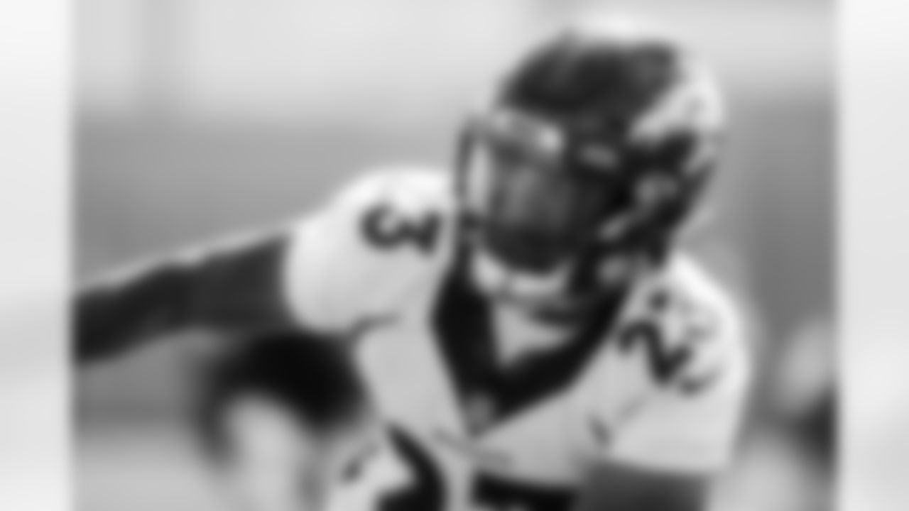 Kyle Fuller during the seventh day of OTA practices at UCHealth Training Center on June 7, 2021. (Photo by Ben Swanson)