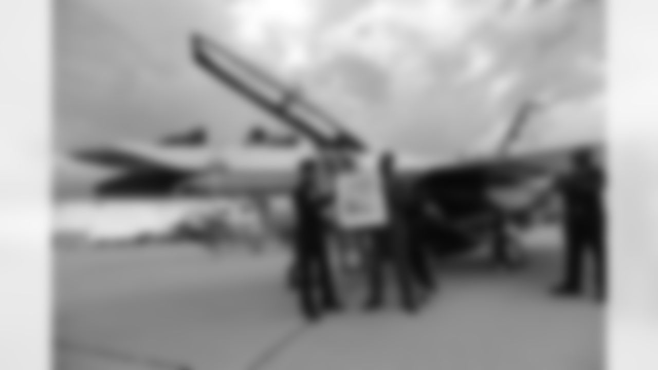 Champ Bailey completed a one-hour ride-along with the Air Force Thunderbirds in an F-16 on Monday.