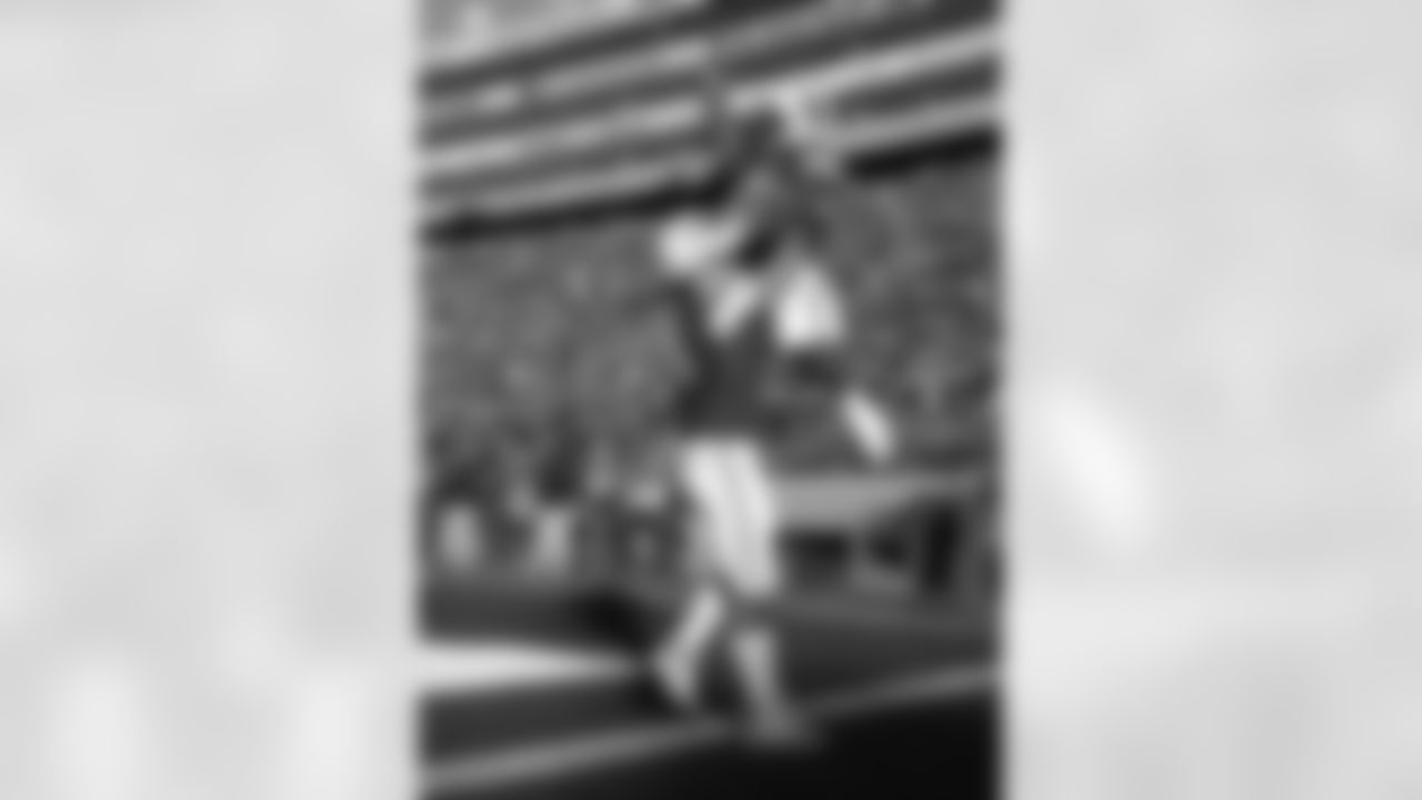 OT Ryan Ramczyk, Wisconsin
"It's unusual that the team picking 20th in the draft will have their choice of the top offensive lineman, but that's the case in 2017. Ramczyk gets the nod over Alabama's Cam Robinson because he's a little better as a pass blocker." [Feb. 6]