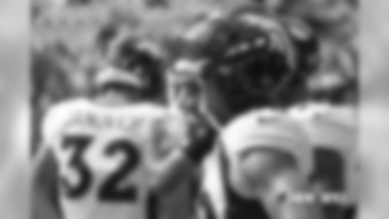 Phillip Lindsay during pregame warmups before the Broncos' Week 5 game against the New York Jets at MetLife Stadium on October 7, 2018.