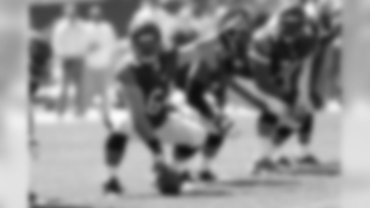 Bears center Brian De La Puente, unrestricted free agent