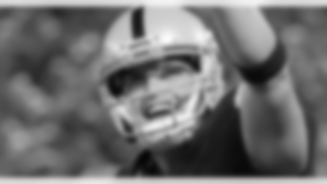 Player of the game: Derek Carr continued to shine with a three-touchdown, 295-yard performance. He found Jamie Olawale and Amari Cooper for two long touchdowns in the fourth quarter that made the difference.