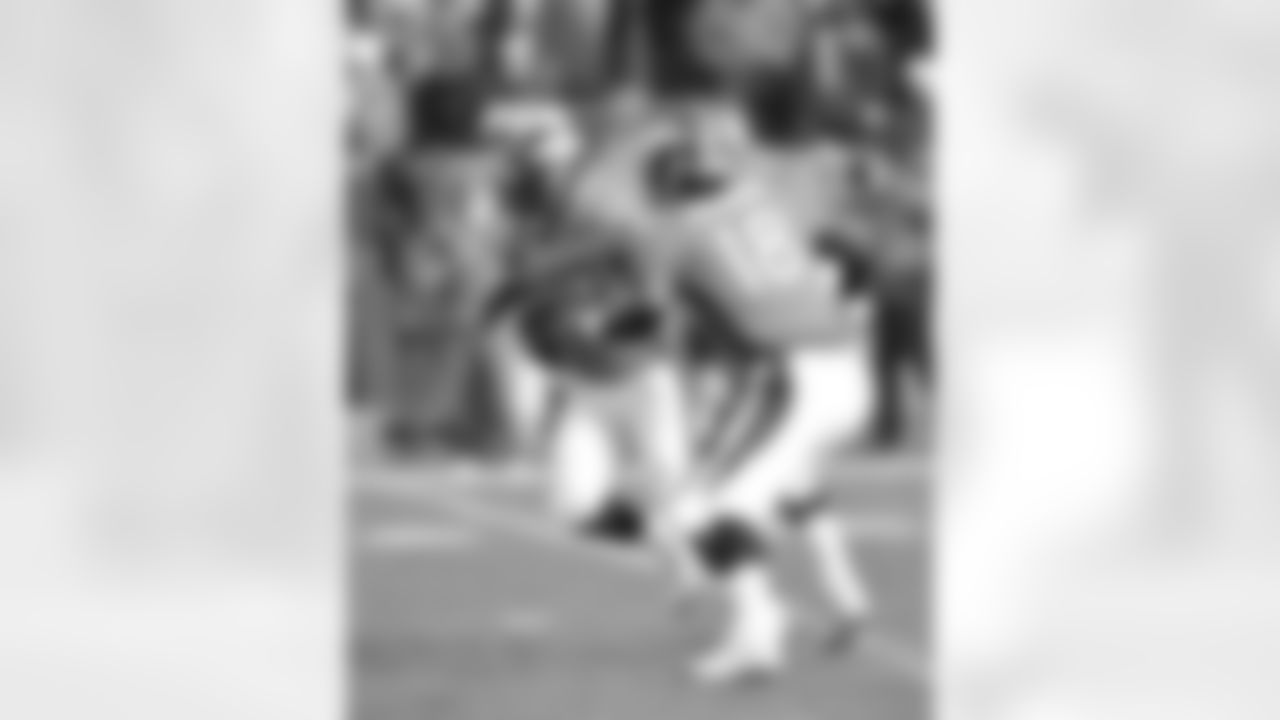 Manning hands off to Moreno.