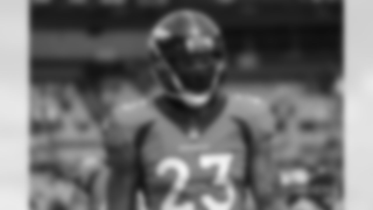 Devontae Booker during pregame warmups before the Broncos' Week 4 game against the Kansas City Chiefs at Broncos Stadium at Mile High on October 1, 2018.