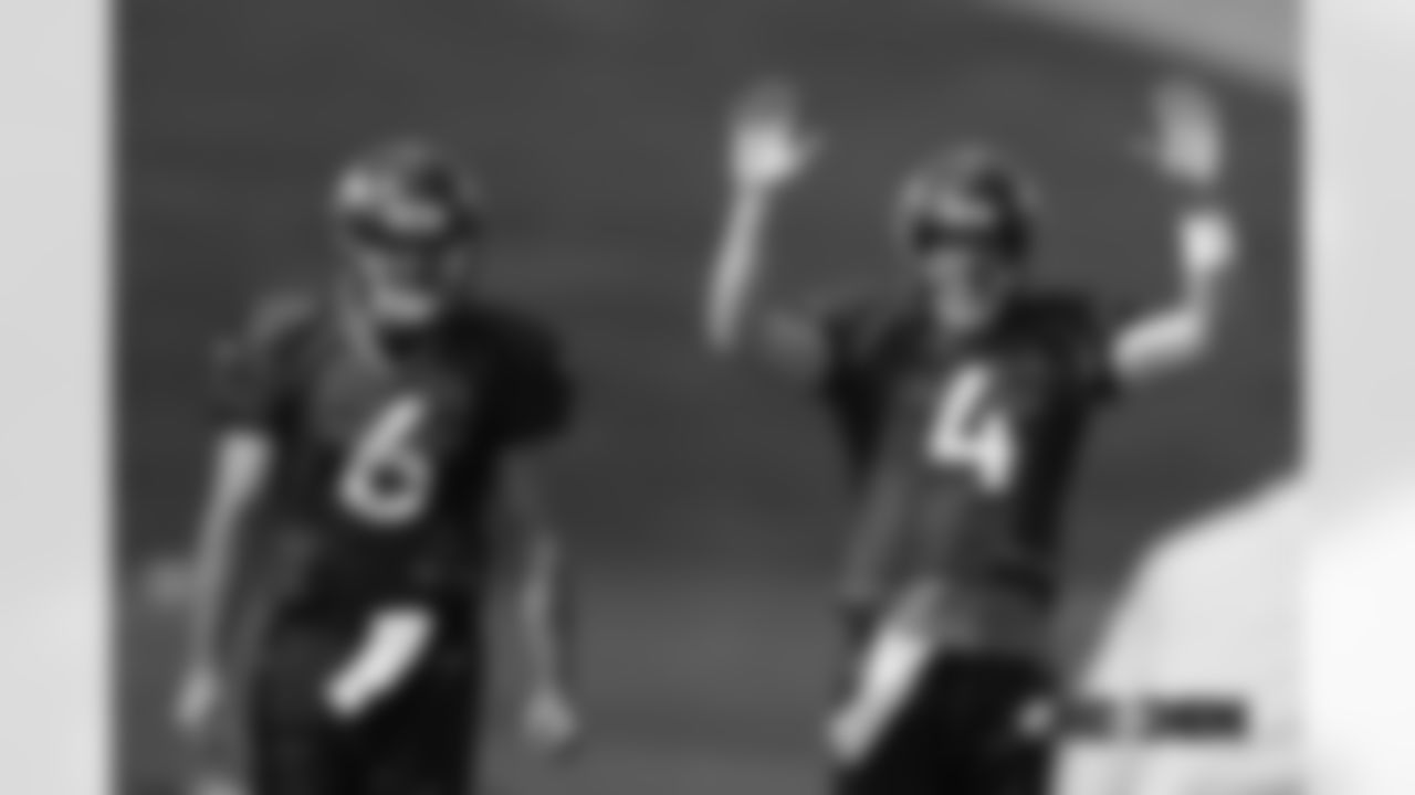Chad Kelly and Case Keenum action during practice at UCHealth Training Center in Centennial, CO, September 28, 2018.
Photo by Gabriel Christus