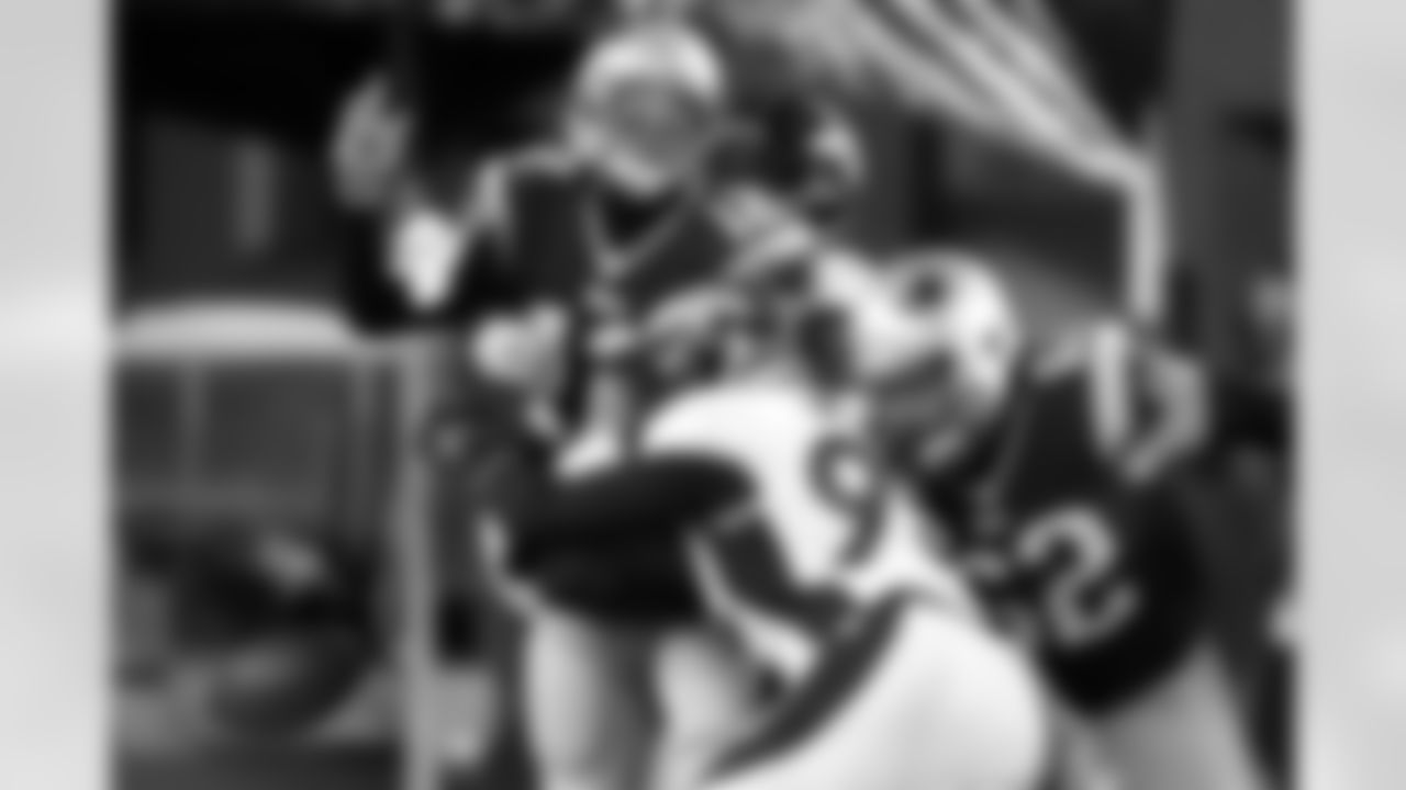 Von Miller strip/sack