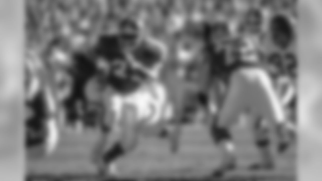 Two-time Pro Bowler
Three Super Bowl appearances (XXI, XXII, XXIV)
Career stats (all with Denver): 127 games, 83 starts, 1,495 rushes for 5,427 yards and 39 touchdowns, 197 receptions for 1,302 yards and nine touchdowns