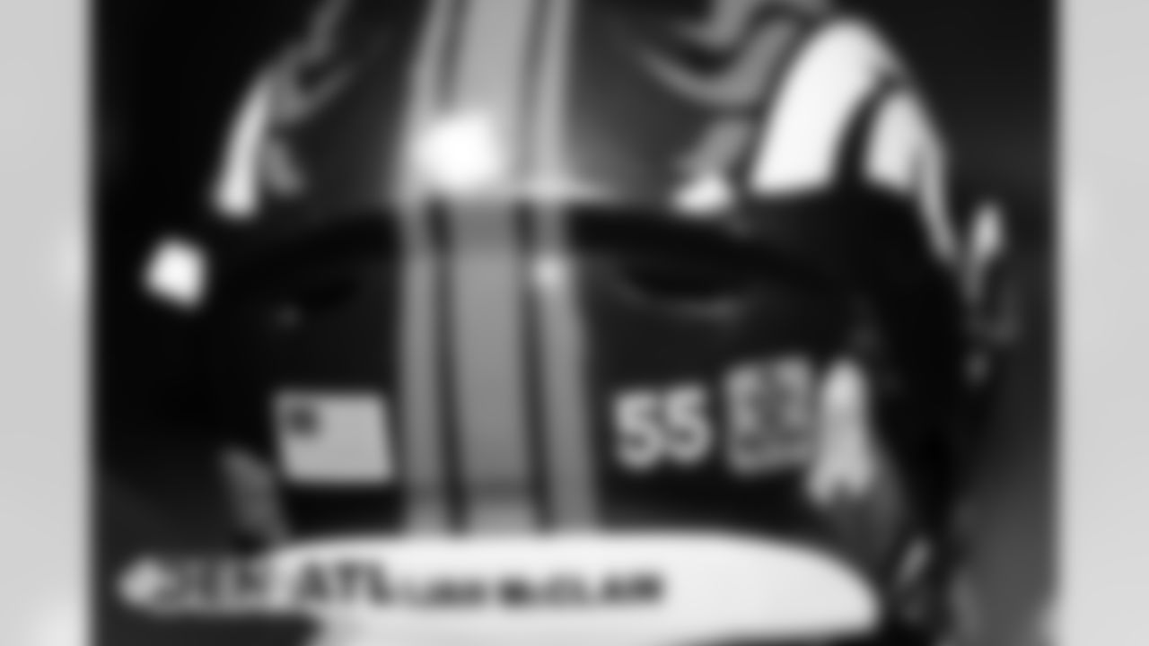 Bradley Chubb's helmet in the locker room before the Broncos' Week 9 game against the Atlanta Falcons at Mercedes-Benz Stadium in Atlanta, Georgia. (Photo by Gabriel Christus)