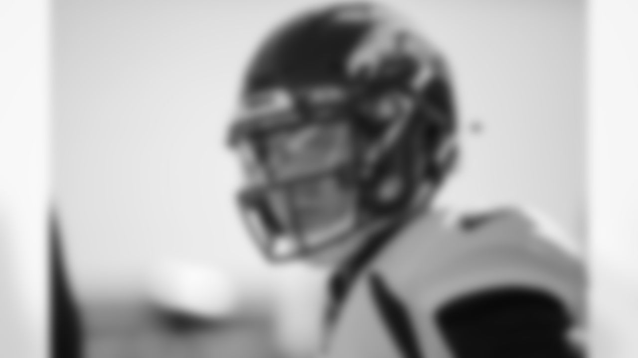 Drew Lock during pregame warmups on the field before the Broncos' Week 2 game against the Pittsburgh Steelers at Heinz Field in Pittsburgh, Pennsylvania, on September 20, 2020. (Photo by Ben Swanson)